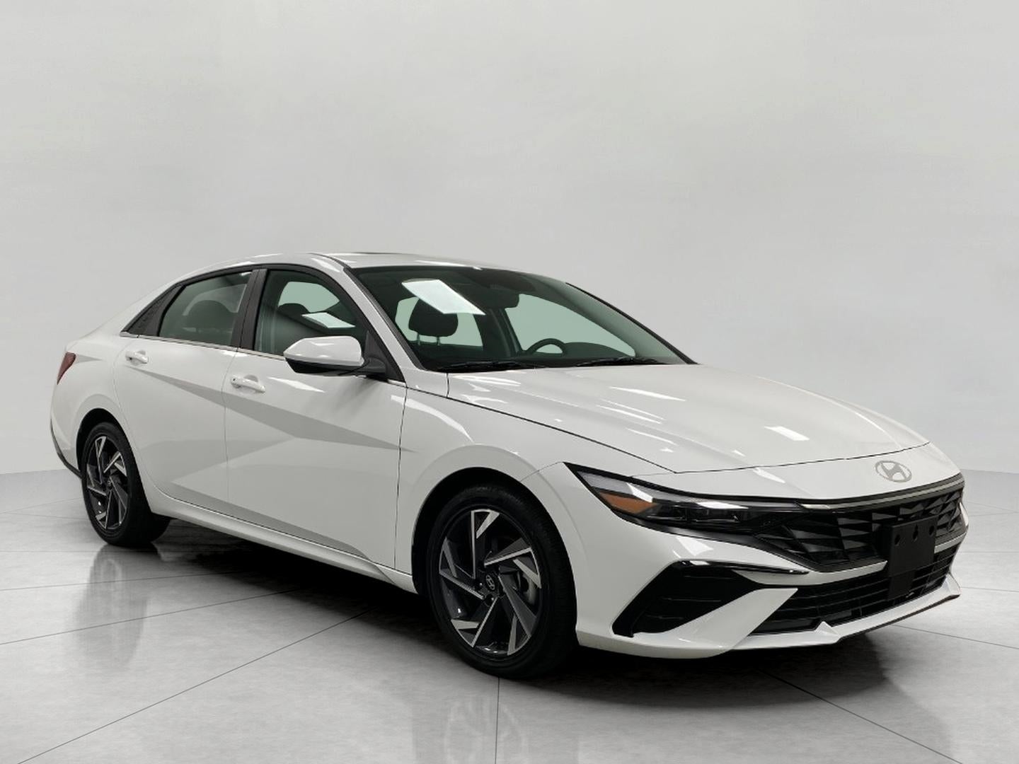 2025 Hyundai ELANTRA SEDAN