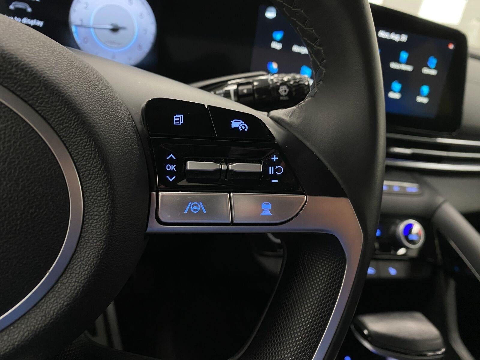 2025 Hyundai Elantra SEL Convenience IVT