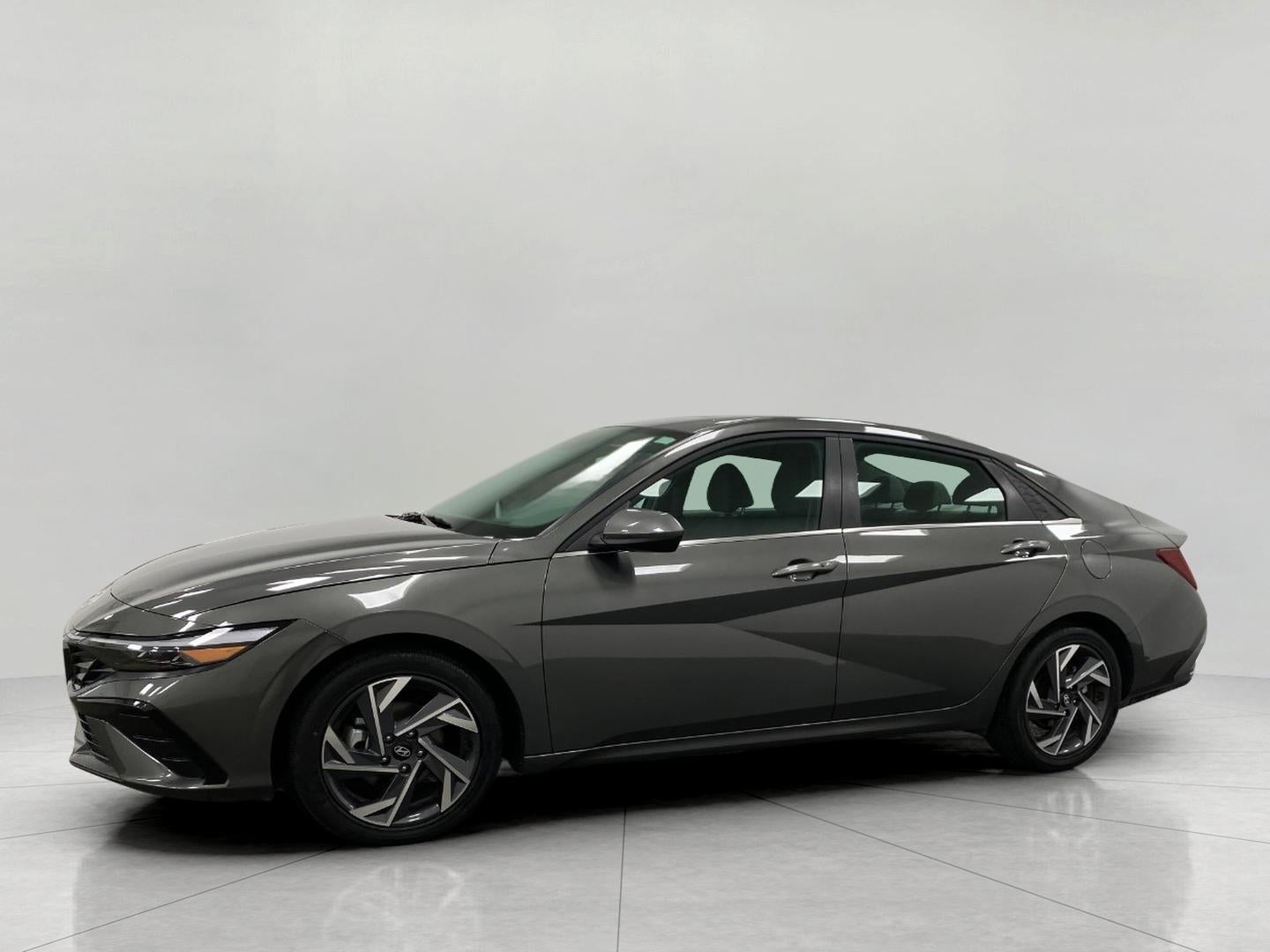 2025 Hyundai ELANTRA SEDAN