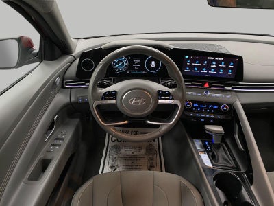 2025 Hyundai Elantra SEL Convenience IVT