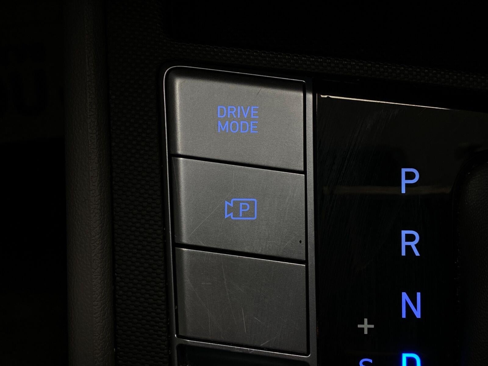 2025 Hyundai Elantra SEL Convenience IVT