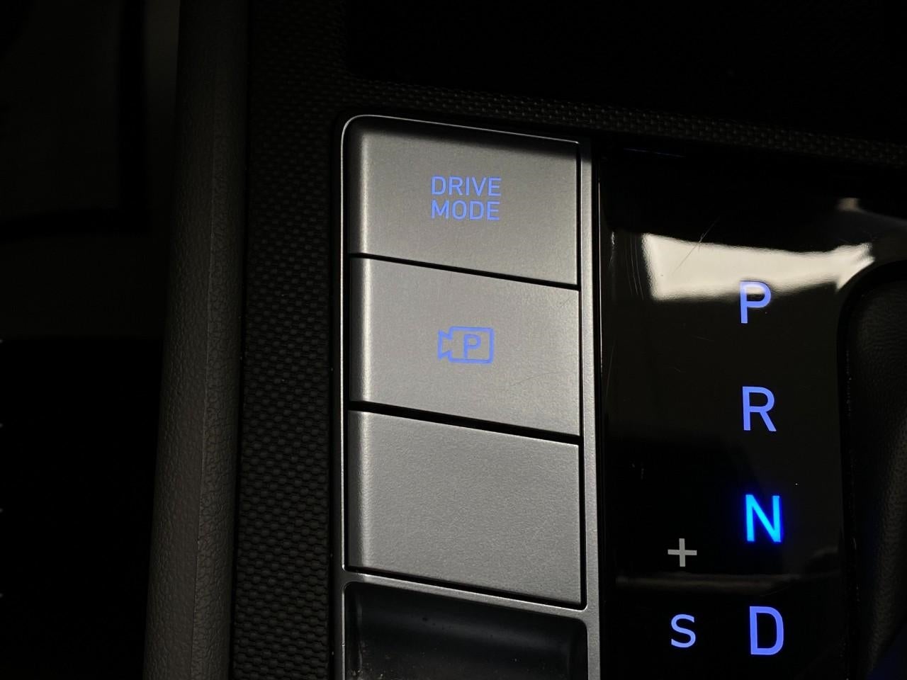 2025 Hyundai Elantra SEL Convenience IVT