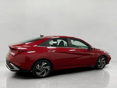 2025 Hyundai Elantra SEL Convenience IVT