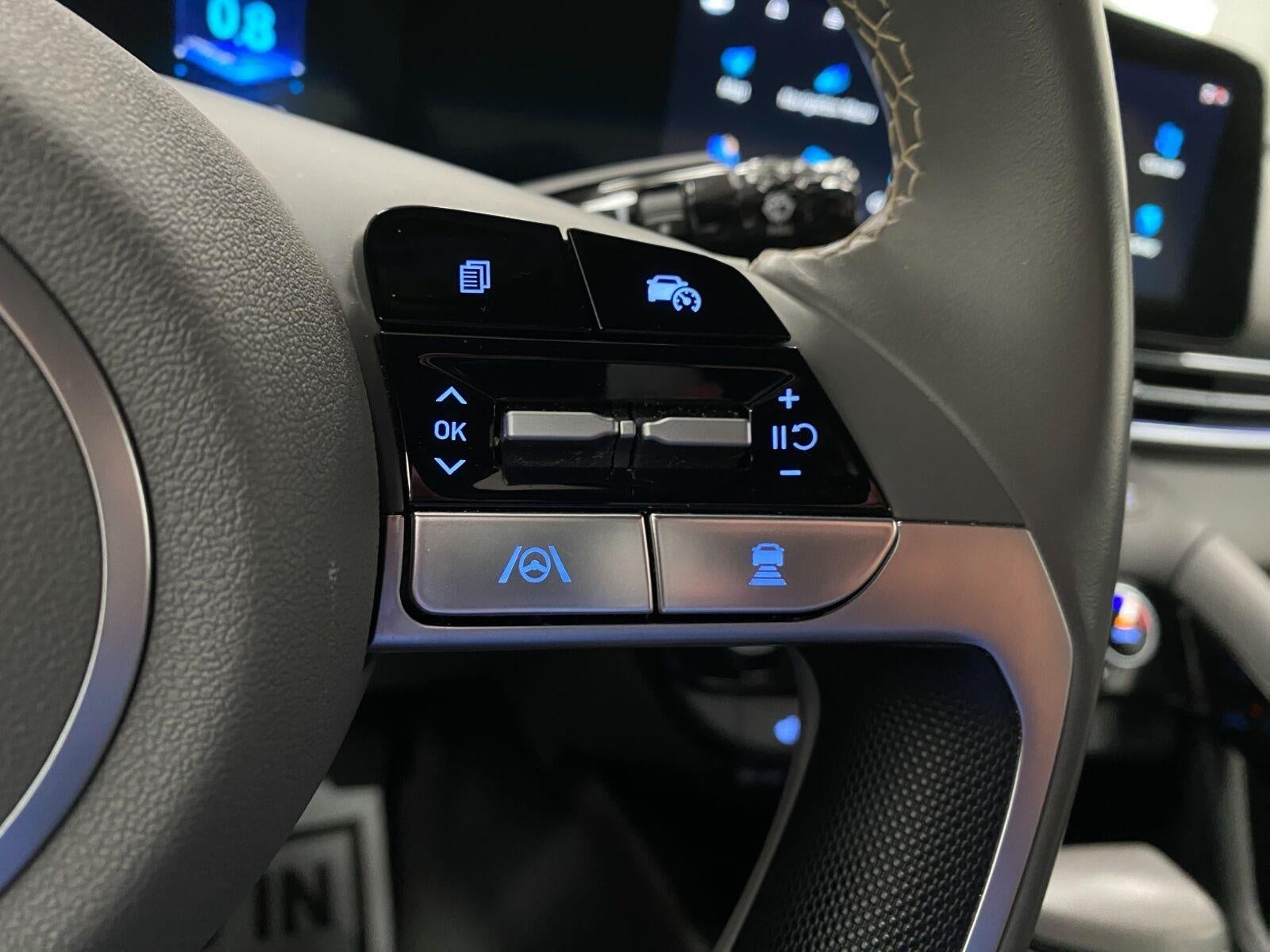 2025 Hyundai Elantra SEL Convenience IVT