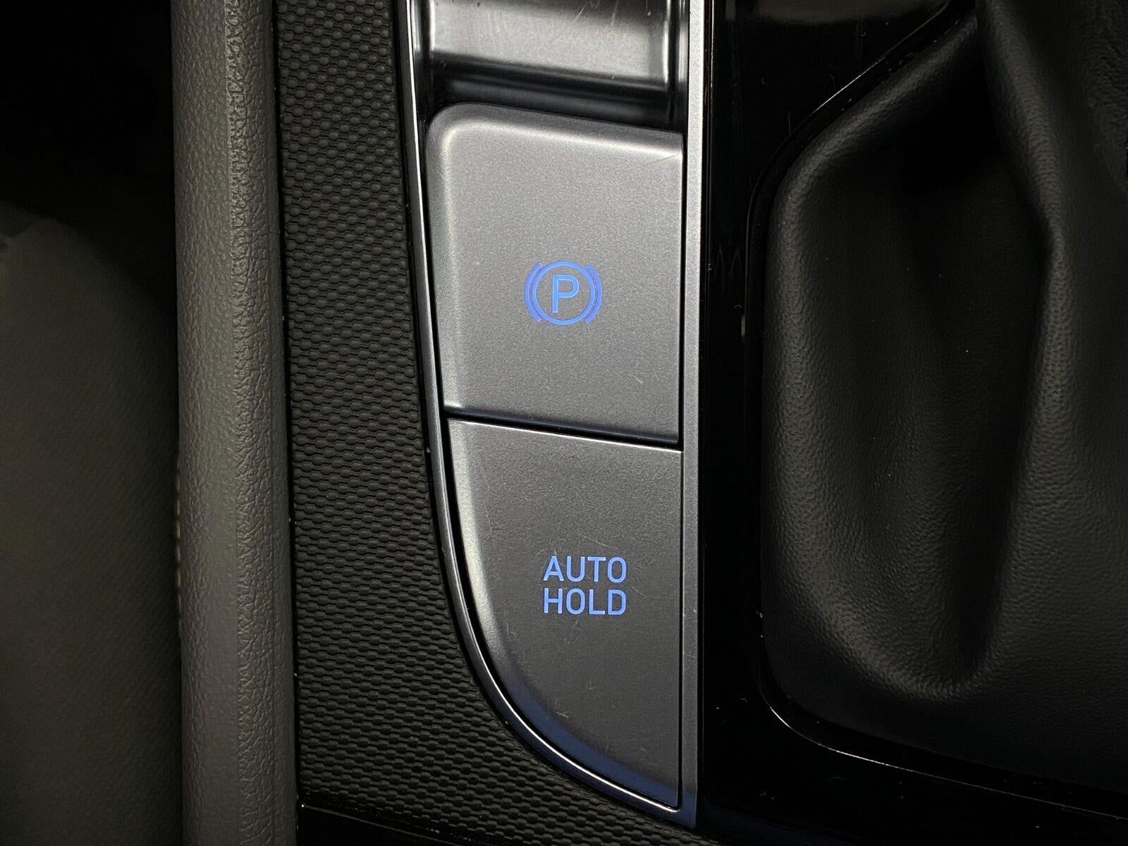 2025 Hyundai Elantra SEL Convenience IVT