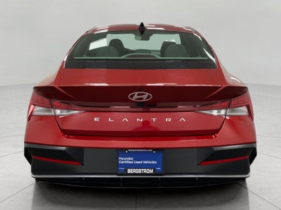 2025 Hyundai Elantra SEL Convenience IVT