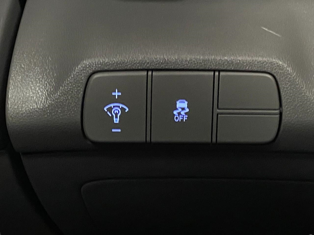 2025 Hyundai Elantra SEL Convenience IVT