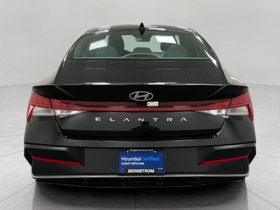 2025 Hyundai Elantra SEL Convenience IVT