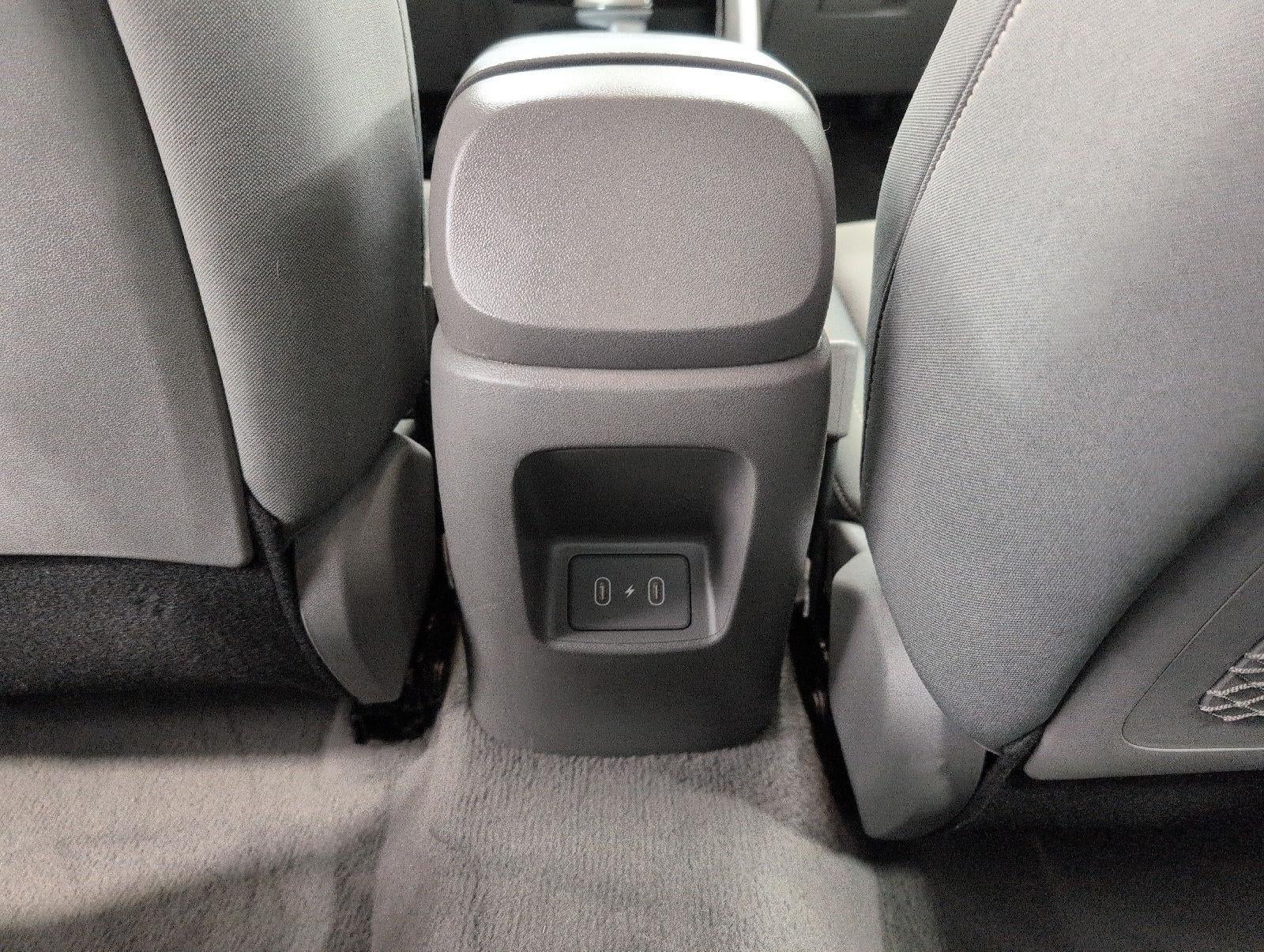 2024 Hyundai Elantra SEL IVT