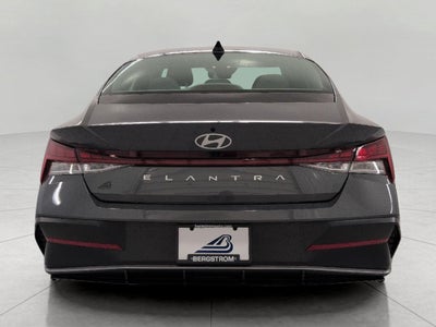 2024 Hyundai Elantra SEL IVT