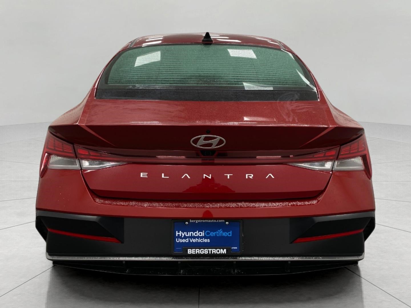 2025 Hyundai Elantra SEL Convenience IVT