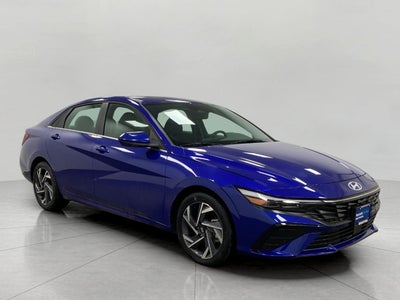 2025 Hyundai Elantra SEL Convenience IVT
