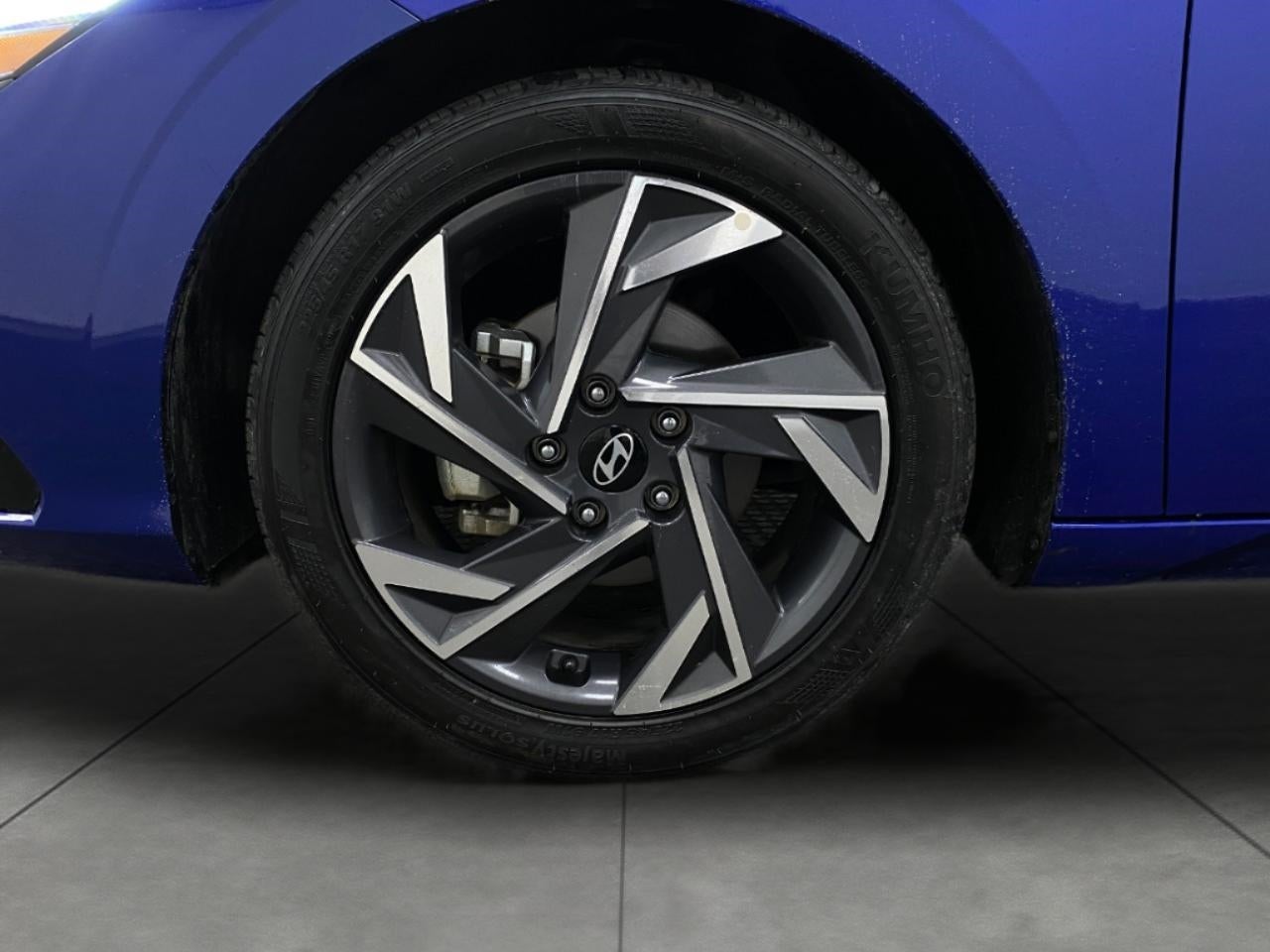 2025 Hyundai Elantra SEL Convenience IVT