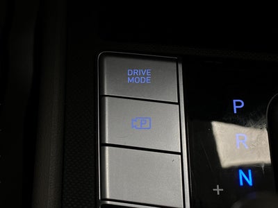 2025 Hyundai Elantra SEL Convenience IVT