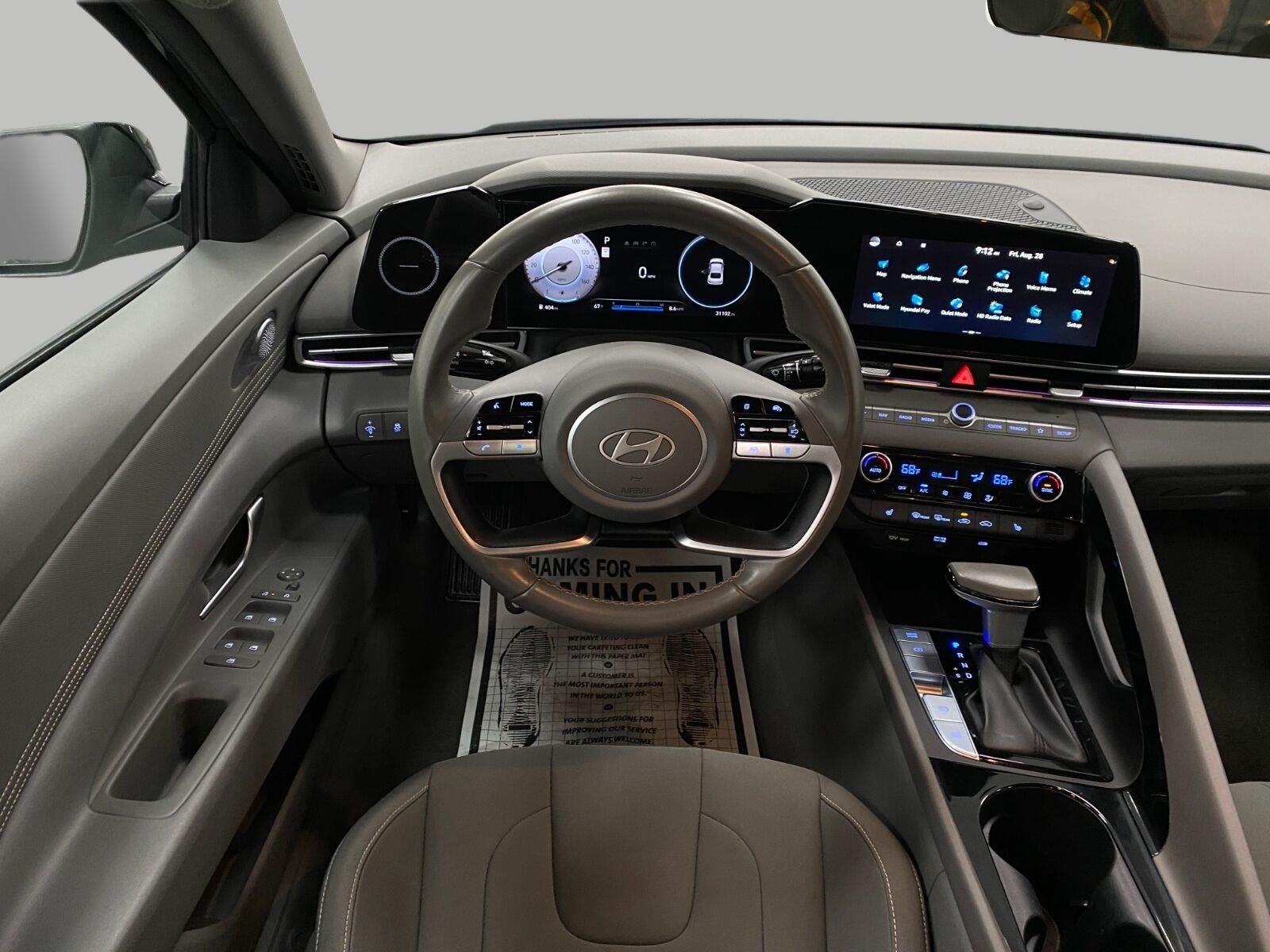 2025 Hyundai Elantra SEL - Photo 12