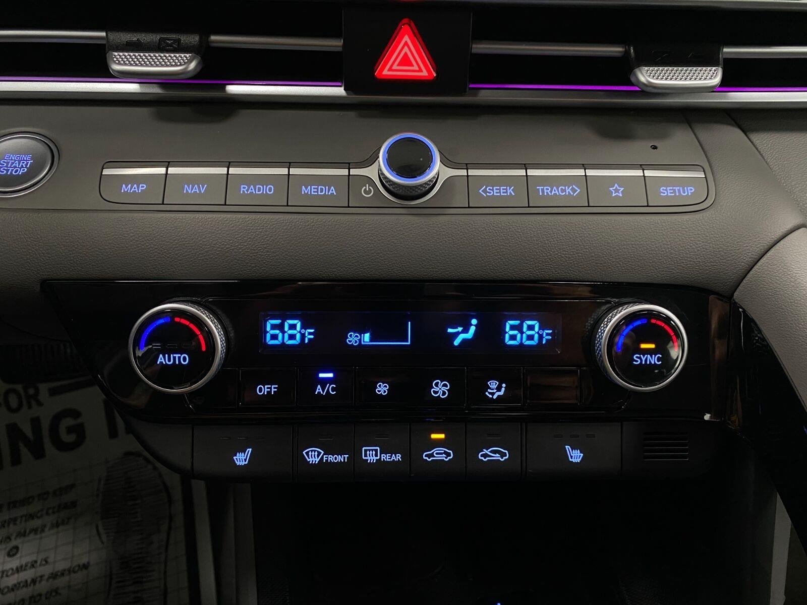 2025 Hyundai Elantra SEL - Photo 24