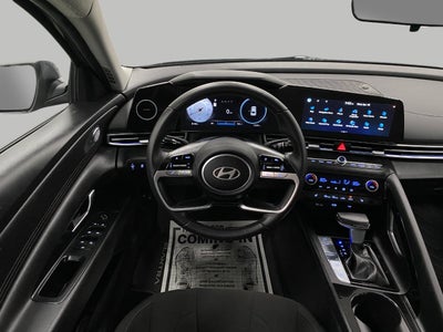 2025 Hyundai Elantra SEL Convenience IVT