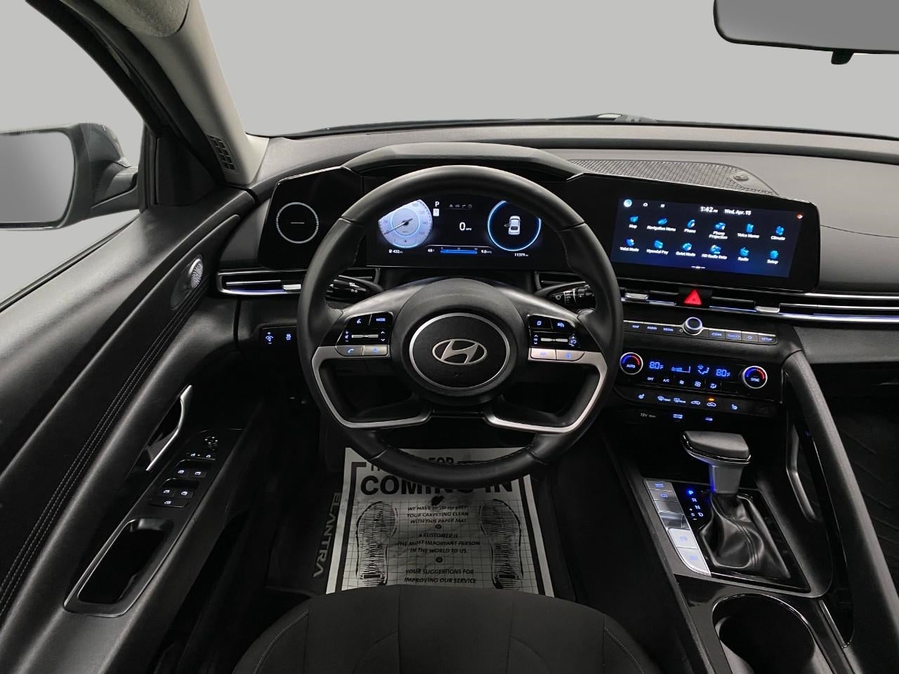 2025 Hyundai Elantra SEL Convenience IVT