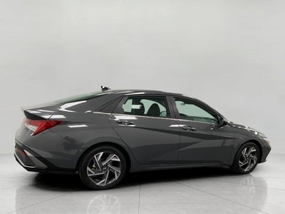 2025 Hyundai Elantra SEL Convenience IVT