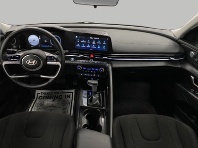 2025 Hyundai Elantra SEL Convenience IVT