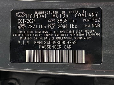 2025 Hyundai Elantra SEL Convenience IVT