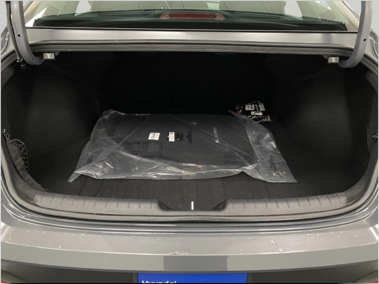 2025 Hyundai Elantra SEL Convenience IVT