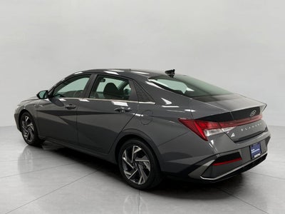 2025 Hyundai Elantra SEL Convenience IVT