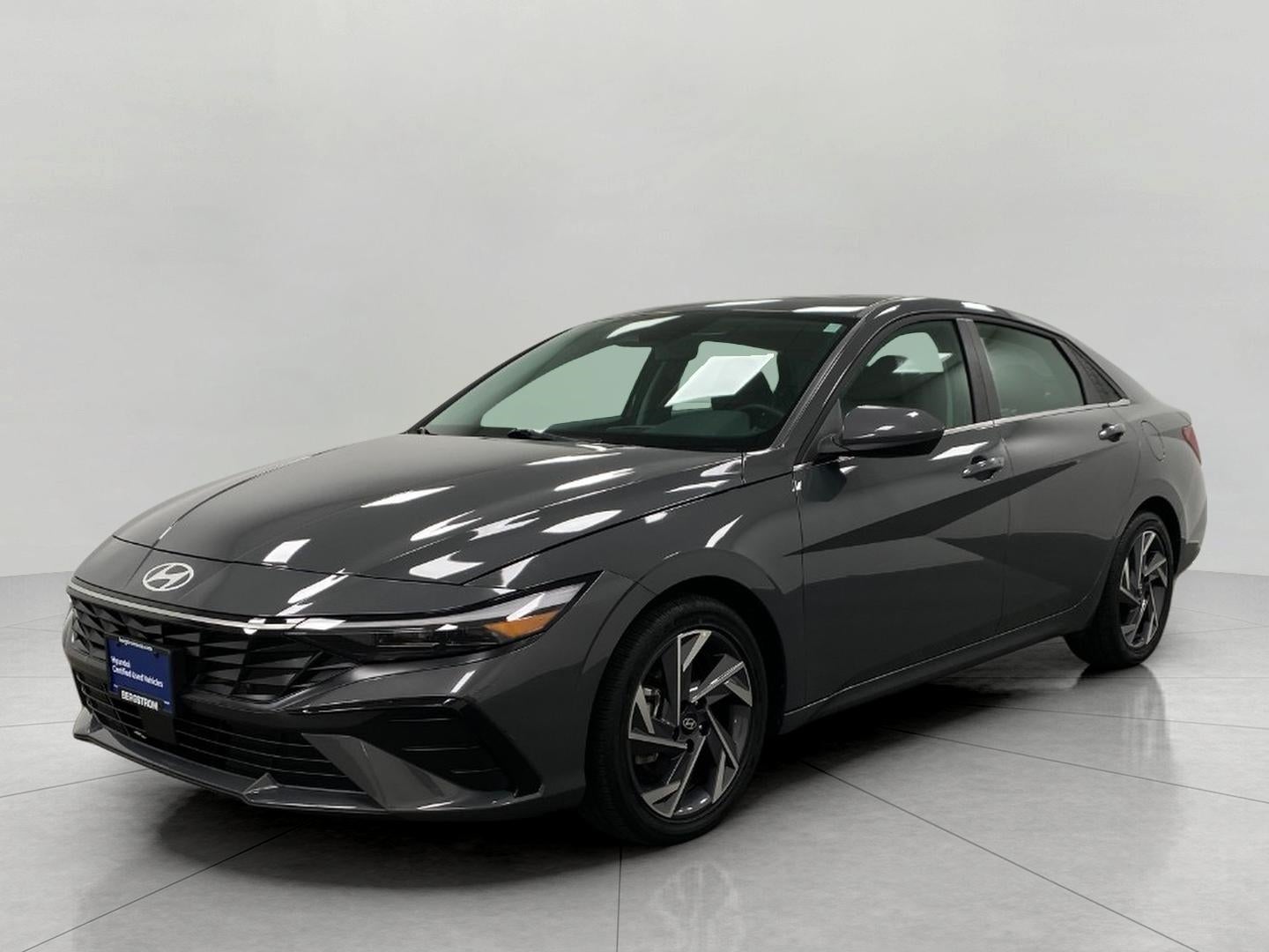 2025 Hyundai Elantra SEL Convenience IVT