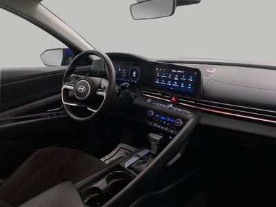 2025 Hyundai Elantra SEL Convenience IVT