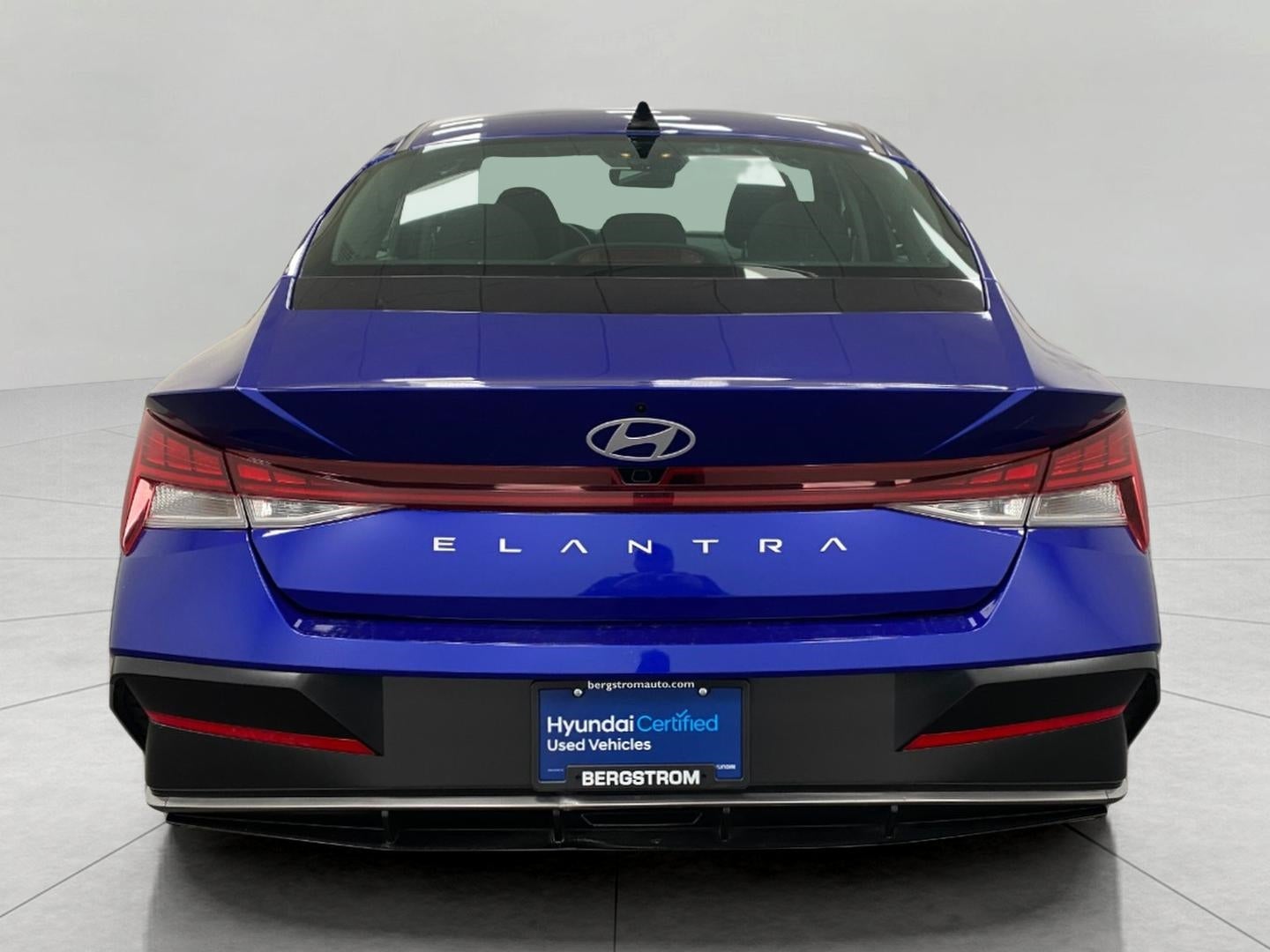 2025 Hyundai Elantra SEL Convenience IVT