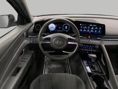 2025 Hyundai Elantra SEL Convenience IVT