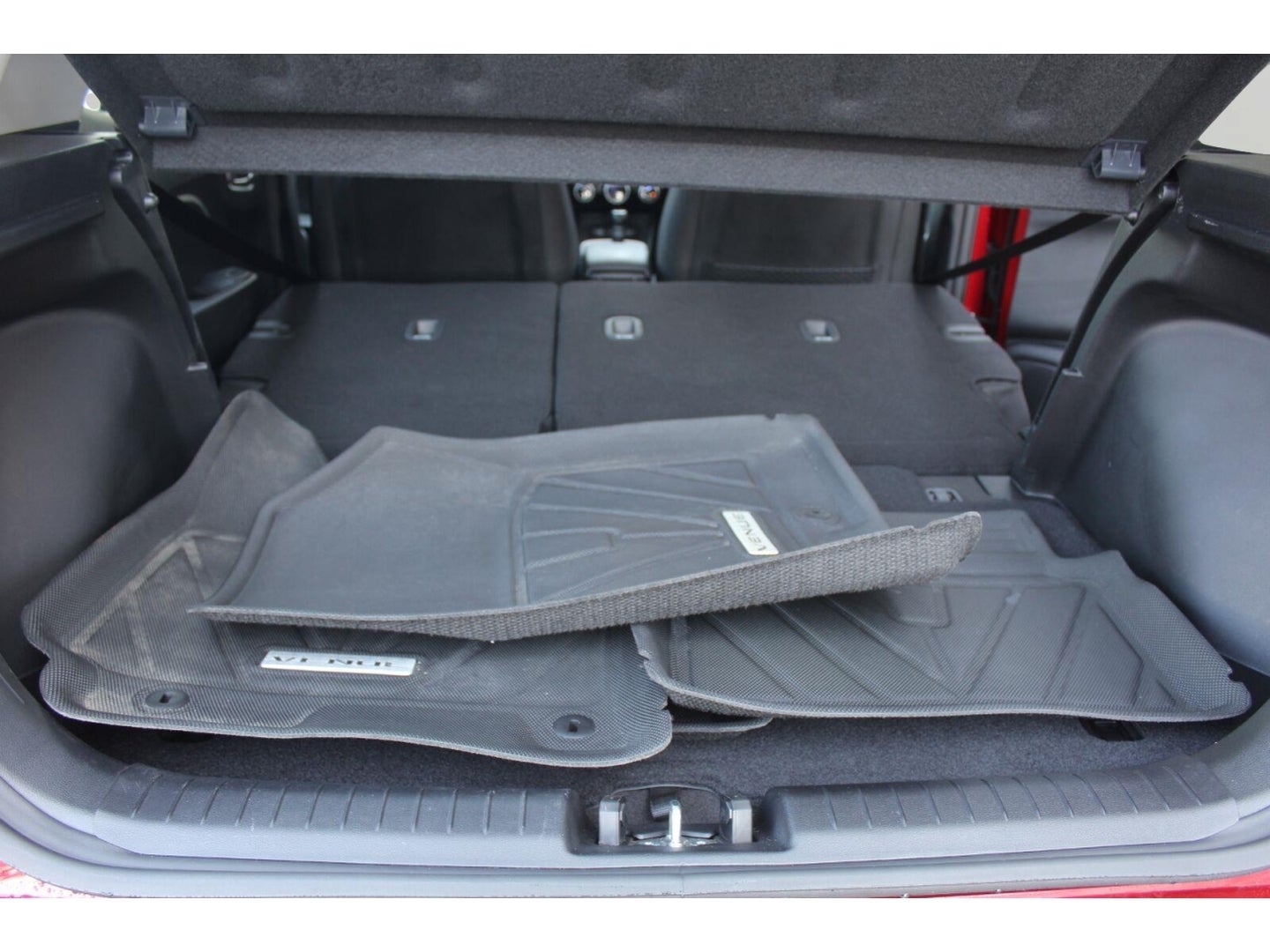 2025 Hyundai Venue SEL IVT