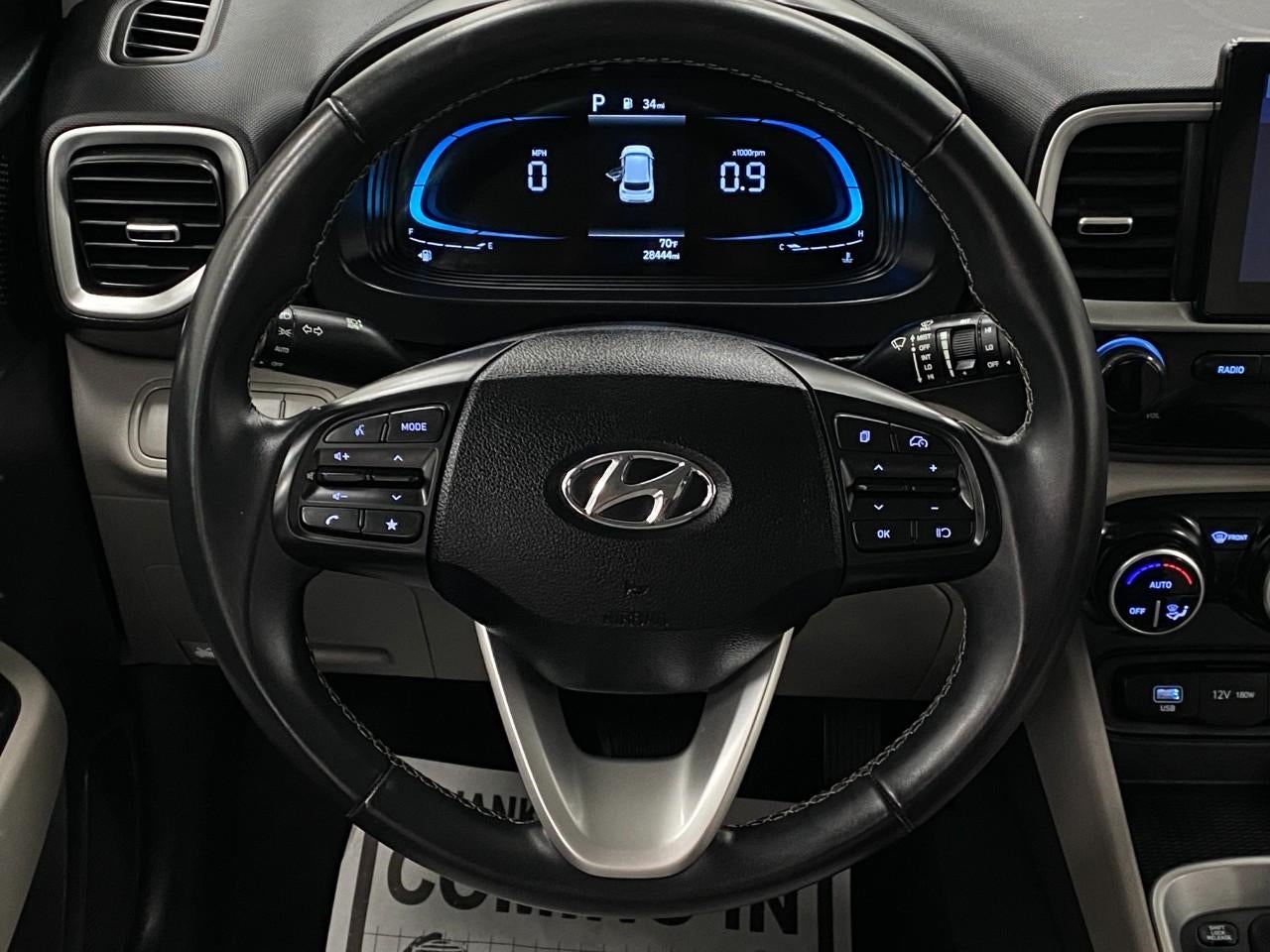 2025 Hyundai Venue SEL IVT