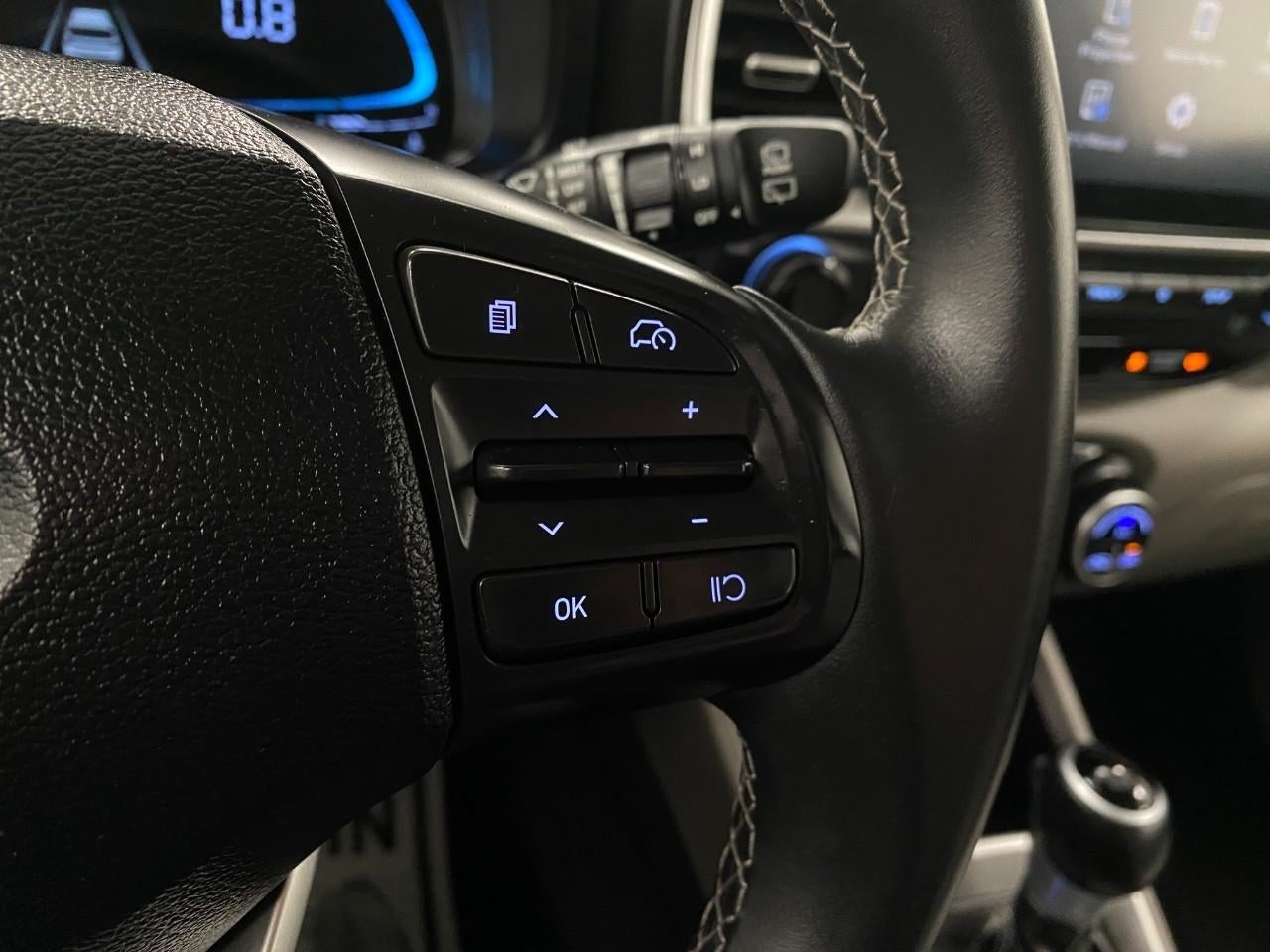 2025 Hyundai Venue SEL IVT
