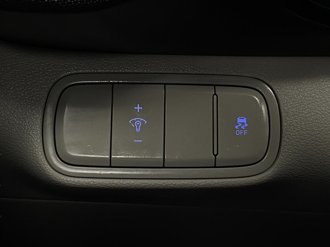 2025 Hyundai Venue SEL IVT