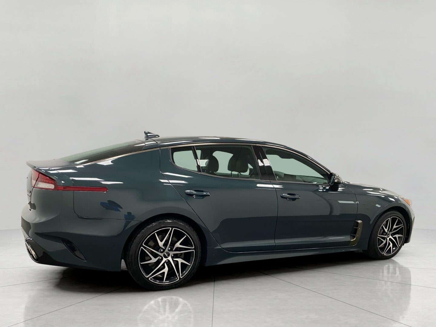2022 Kia Stinger GT-Line AWD