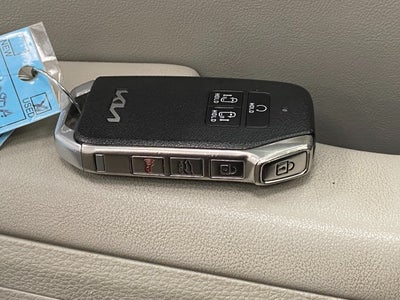 2022 Kia Carnival SX FWD