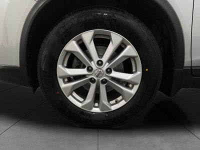 2015 Nissan Rogue FWD 4dr SV