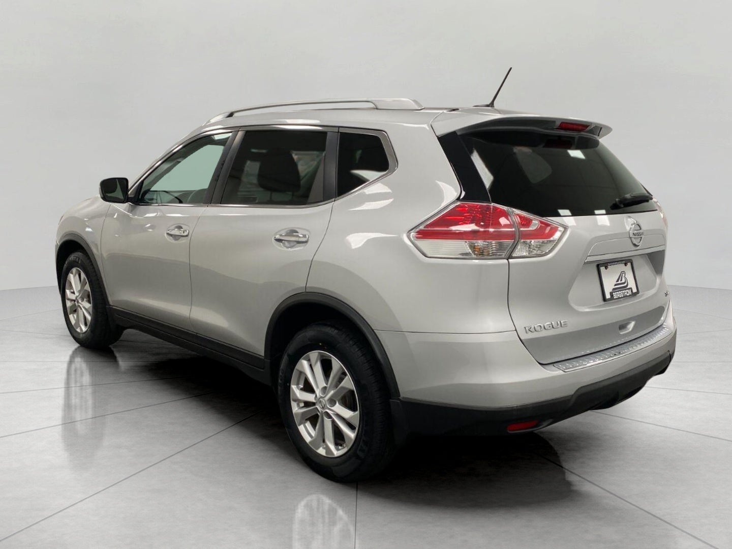 2015 Nissan Rogue FWD 4dr SV