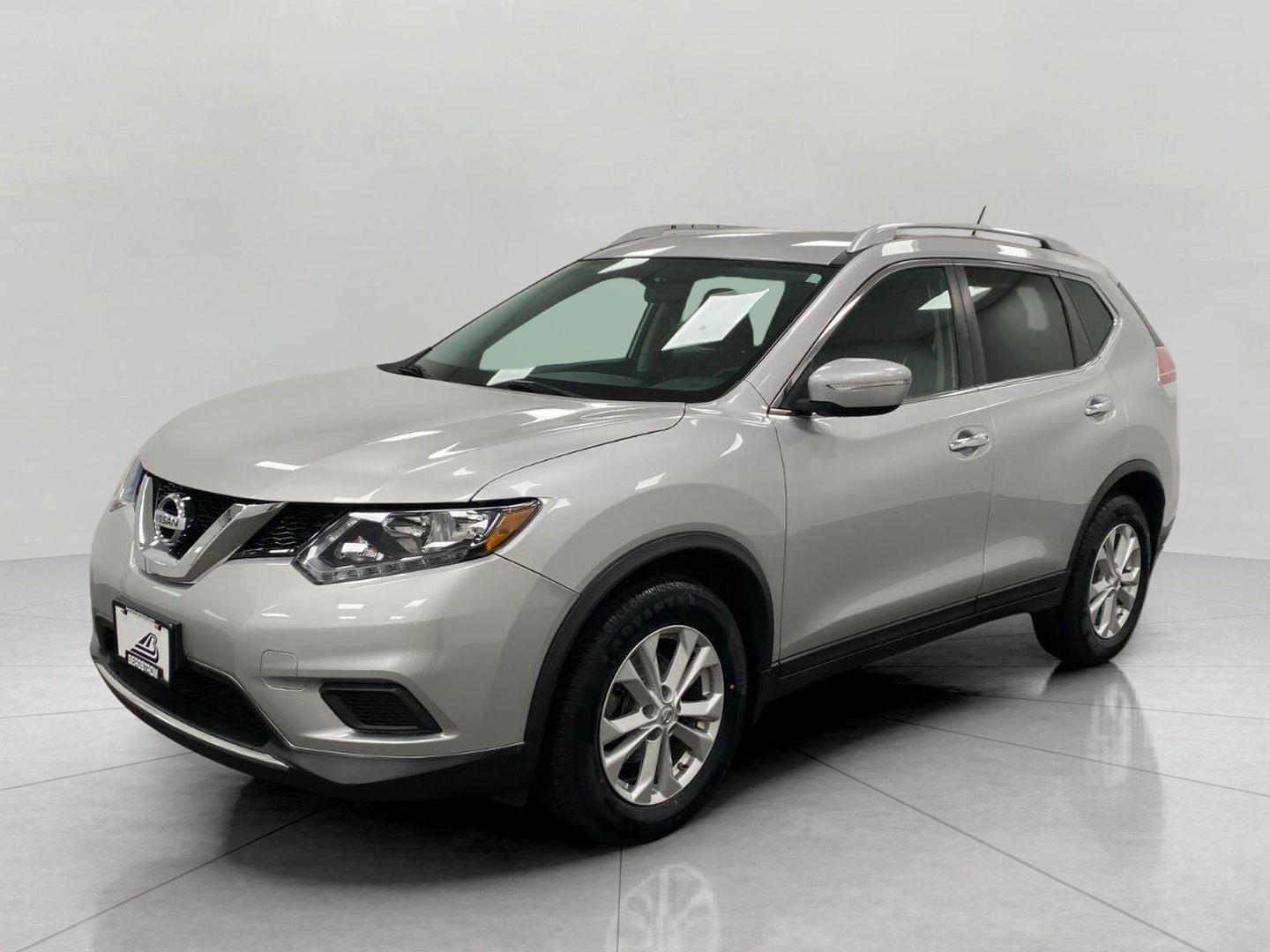 2015 Nissan Rogue FWD 4dr SV