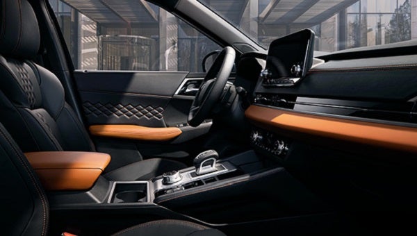 2023 Outlander Interior | Bergstrom Mitsubishi in Appleton WI